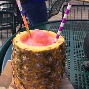 Meet your Posher, Ella